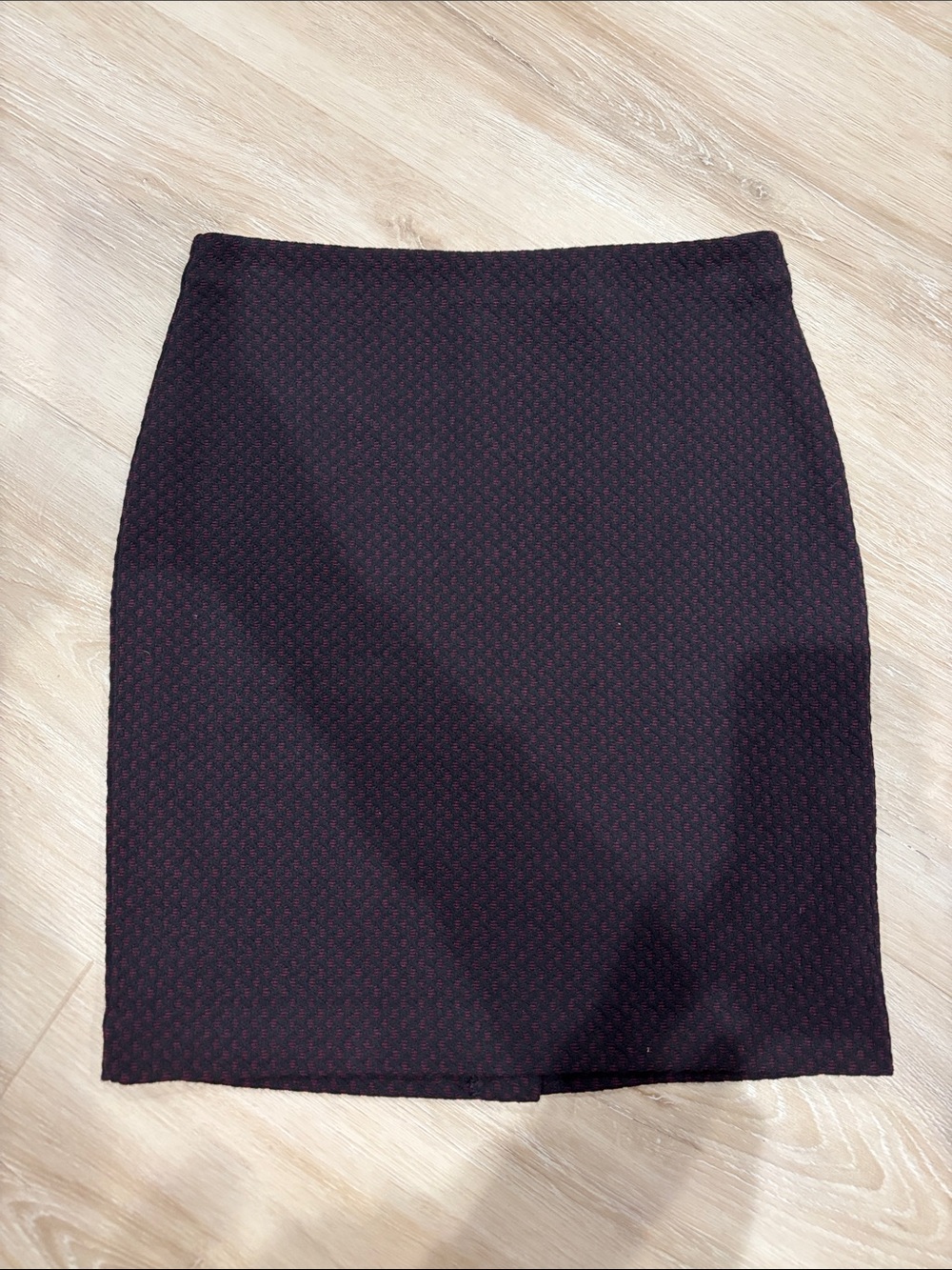 Banana Republic Black and Burgundy Textured Pencil Skirt